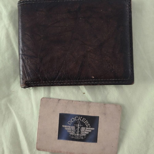 Dockers men's leather wallet used, brown bifold design