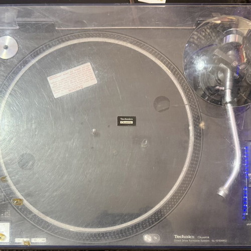 Technics SL-1210 MK2 turntable used, excellent working condition