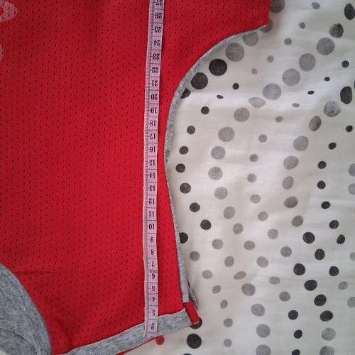 Double Face Sleeveless Shirt Caan like new, gray and red