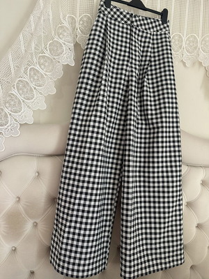 Karavan pants like new, size medium