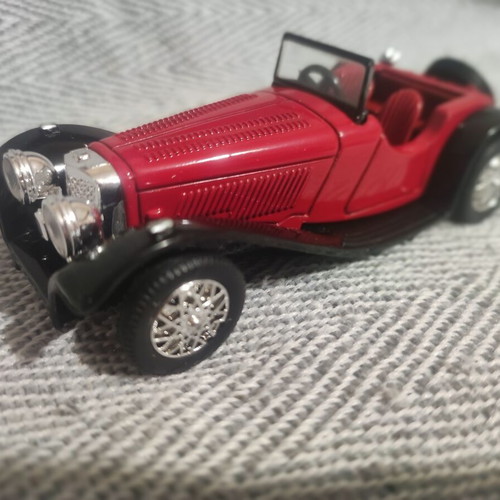 Metallic Jaguar SS 100 Roadster model 1:43, New Ray