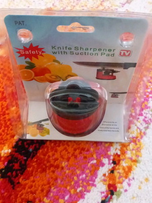 Knife sharpener new with suction base