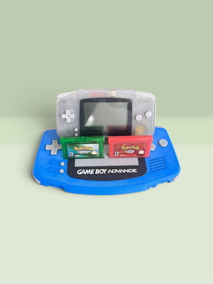 Βάση Gameboy Advance για κονσόλα και 2 παιχνίδια