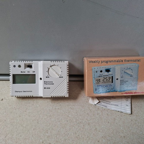 Olympia Electronics BS-806 electronic thermostat with digital thermometer new