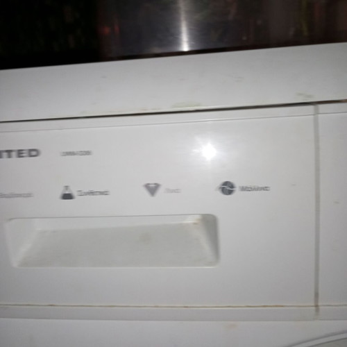United washing machine 5 kg used in good condition
