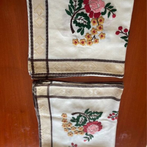 Hand-embroidered table linen like new