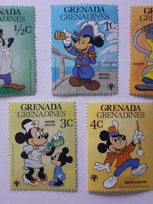 Σετ γραμματοσήμων Disney International Year of the Child 1988 από Grenada Grenadines καινούργιο