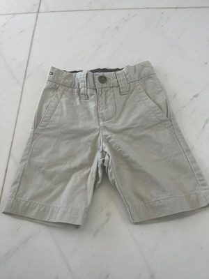 Tommy Hilfiger βερμούδα μπεζ σαν καινούργιο, νούμερο 4