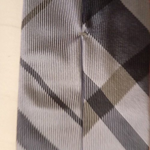 Set of 4 thin branded ties 7-8cm width like new, silk