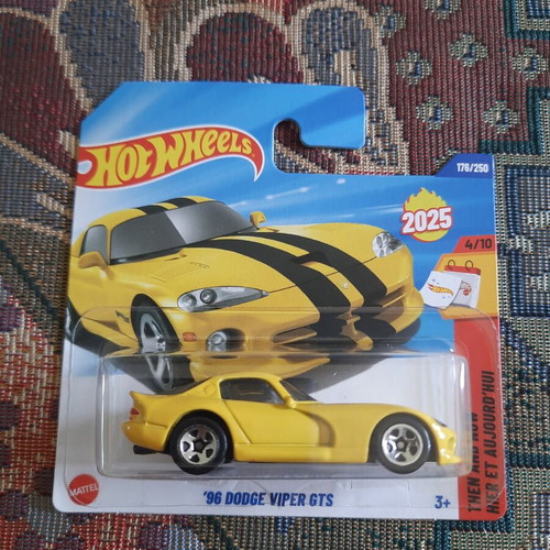 Hot Wheels '96 Dodge Viper GTS new