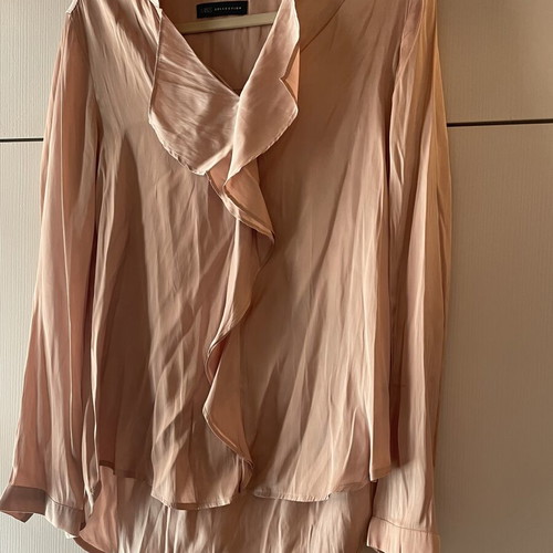 Beige shirt, size M-L