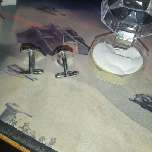 Star Wars R2-D2 collectible cufflinks new