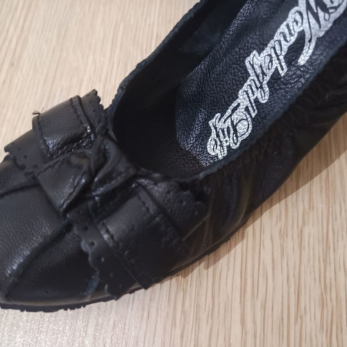 Xti leather women's pumps size 40 used, black