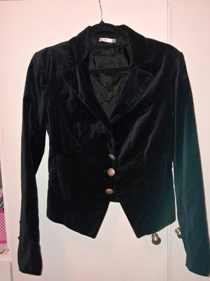 Positivo black velvet jacket like new, fitted
