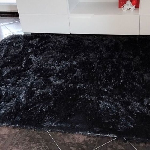 Black fluffy carpet pad new, size 120x160 cm