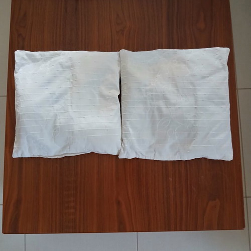 Set of 2 pillows 40x40 cm
