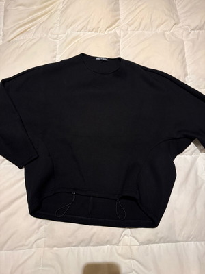 Zara batwing blouse medium size like new, black