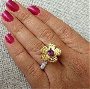 Δαχτυλίδι με πέρλες και λουλούδι