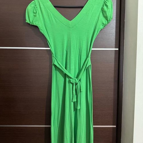 Summer dress green like new, breathable fabric