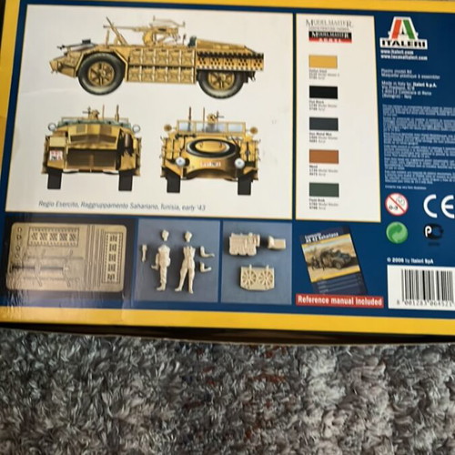 Model Camionetta AS 42 Sahariana 1/35 new from Italeri