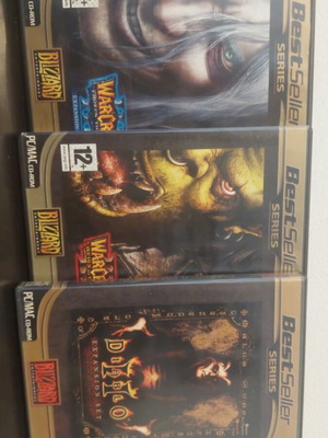 Blizzard Games Bundle PC used with Warcraft 3 and Diablo 2