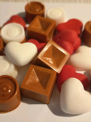 Handmade scented wax melts new, pack of 10 pieces