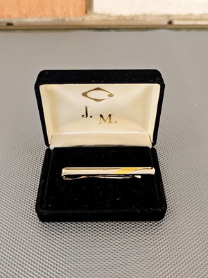 Vintage J.M. tie clip, two-tone gold and silver