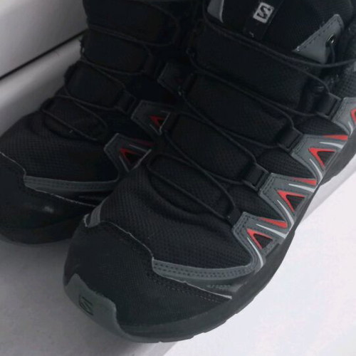Salomon XA Pro CS Waterproof kids boots like new, size 38, black and grey