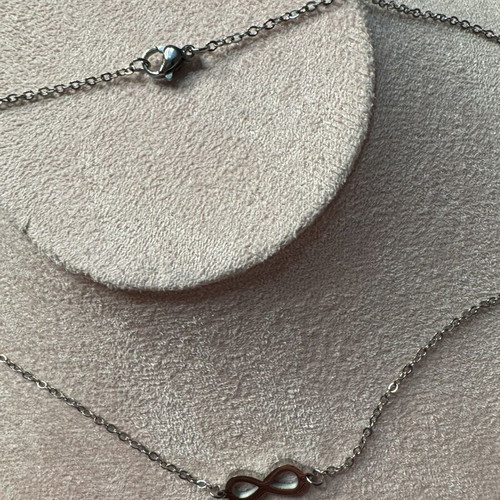 Unisex Stainless Steel Infinity Necklace like new, silver