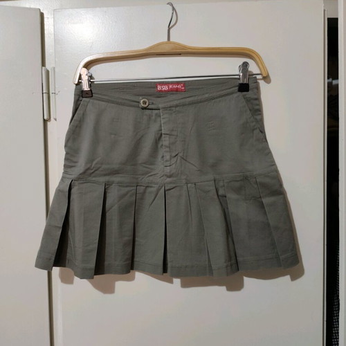 BSB Khaki Mini Skirt with Pleats XS like new