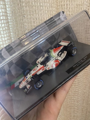 Honda RA 106-2006 collectible car new in box