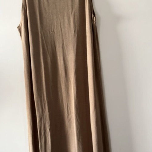 Zara dress new, size S, light brown with slight pull