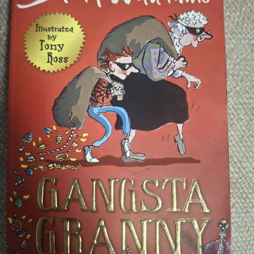 Gangsta Granny children's book by David Walliams, English edition