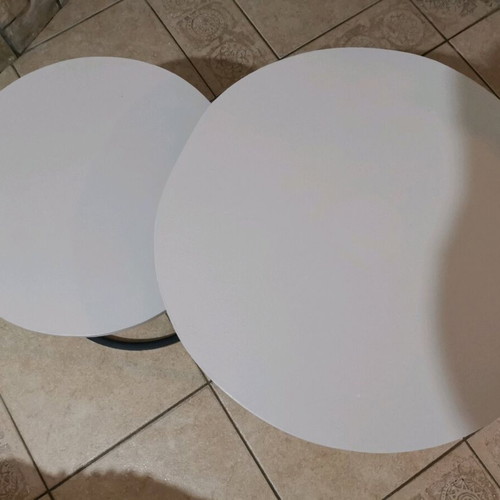 Set of round coffee tables like new, light beige