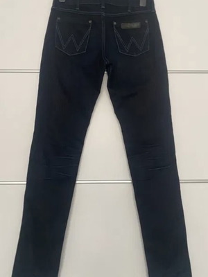 Wrangler jeans like new, size 27-28, blue