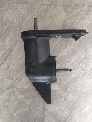 Suzuki outboard lower unit like new, suitable for canoe conversion