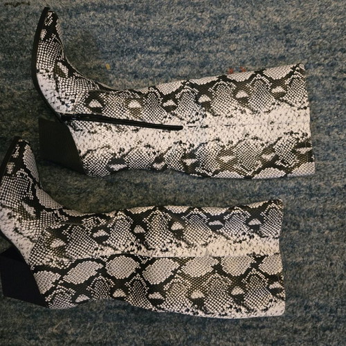 Stephan Shoes women's cowboy boots size 41 new animal print