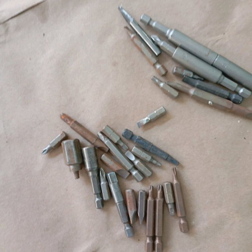 Drill and screwdriver bits set new, 28 pieces