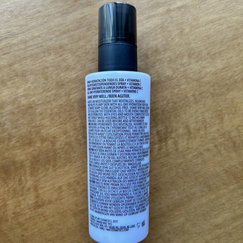 Mac Magic Fix+ 100ml new face setting spray with vitamins and hyaluronic