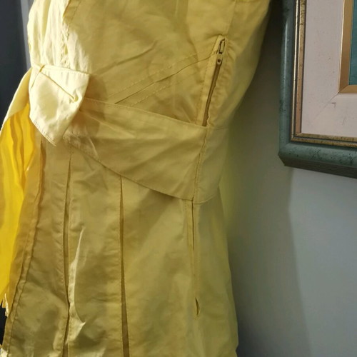 Red Valentino top new yellow with bow and pleats