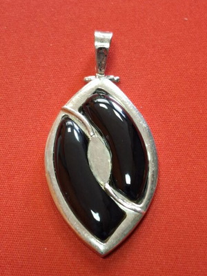 Silver pendant used with 925 stamp, 7x3 cm, chain option