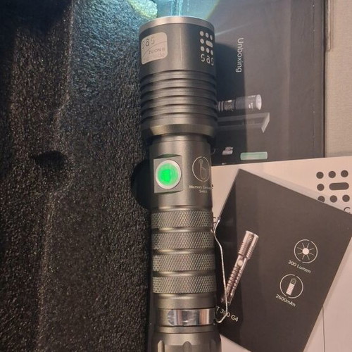 SAS Mont 500 G4 Rechargeable LED Aluminum Flashlight 400 Lumen
