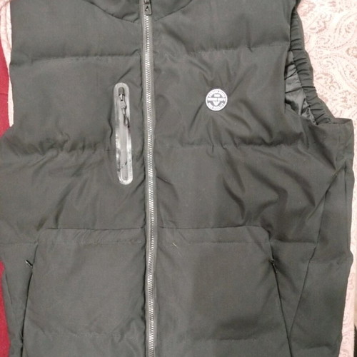 Emporio Armani sleeveless jacket black like new, size XXL