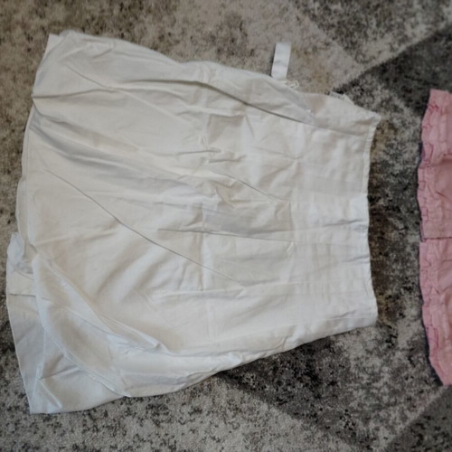 Pom Pom pink shirt and white skirt set like new