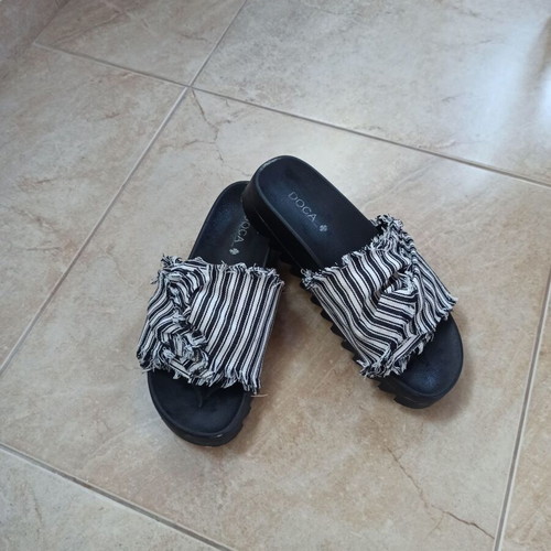 Doca women's flatform slippers used, size 39, black-white