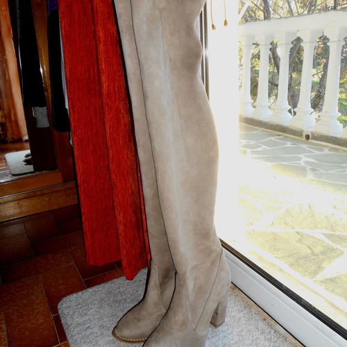 Suede tall boots used, size 39