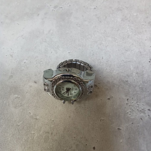 Collectible women's ring watch used, 1980s-1990s, not working
