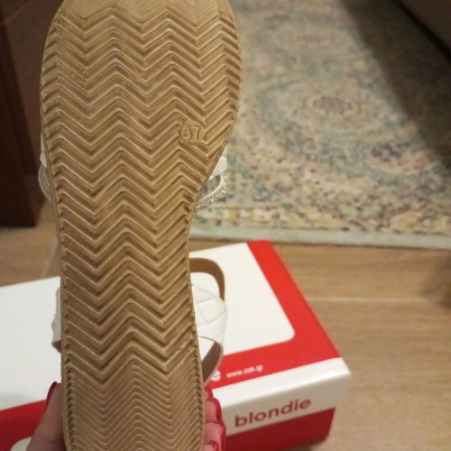 Blondie leather sandals new, size 37