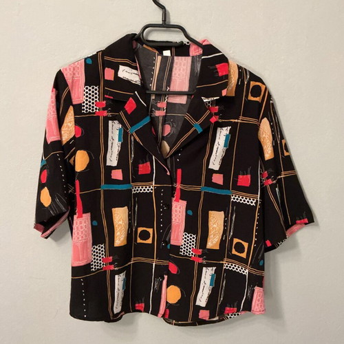 Crop shirt with geometric pattern L new, Shein, multicolor and black