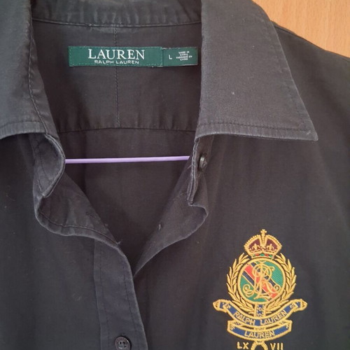 Lauren Ralph Lauren shirt with embroidered emblem, like new, classic fit